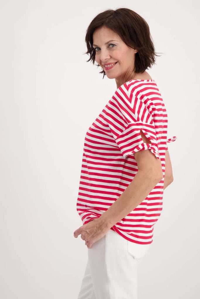 t-shirt-stripes-in-red-striped-monari-side-view_1200x